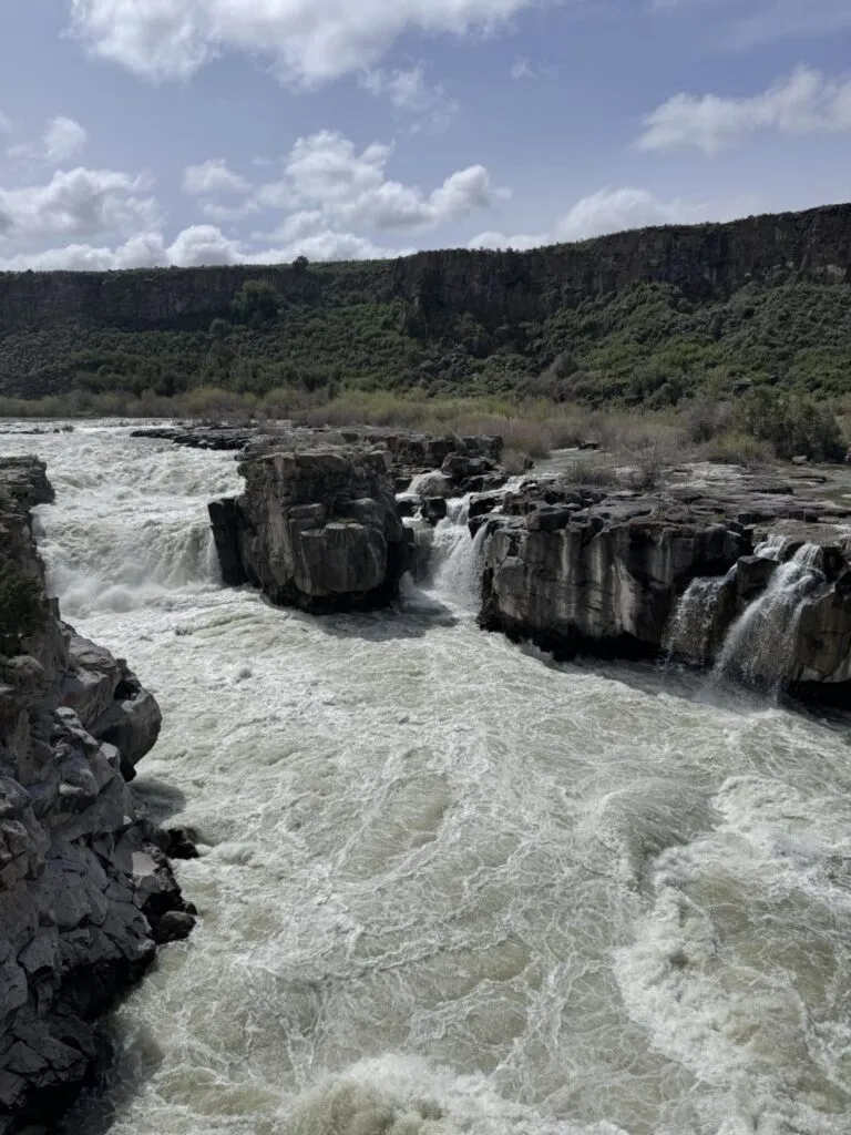 Hiking Cauldron Linn, Jerome County
