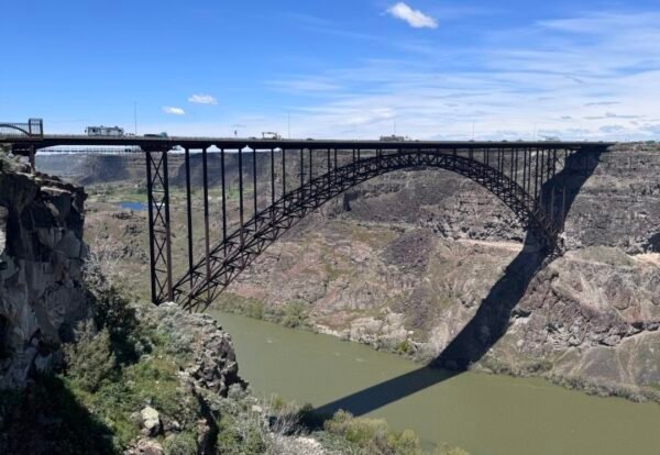 Discover the Beauty of Snake River Canyon Rim Trail