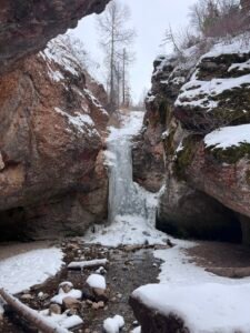 Ultimate Guide To Grotto Falls, Payson, Utah