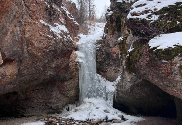 Ultimate Guide To Grotto Falls, Payson, Utah