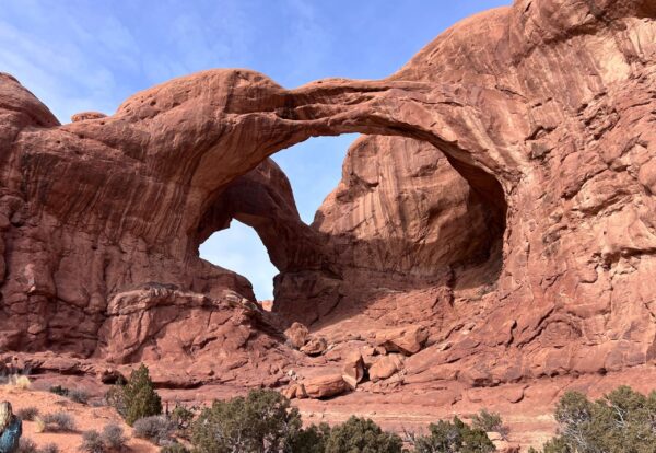 Windows Loop and Turret Arch Trail: Essential Guide for Hikers in Arches National Park