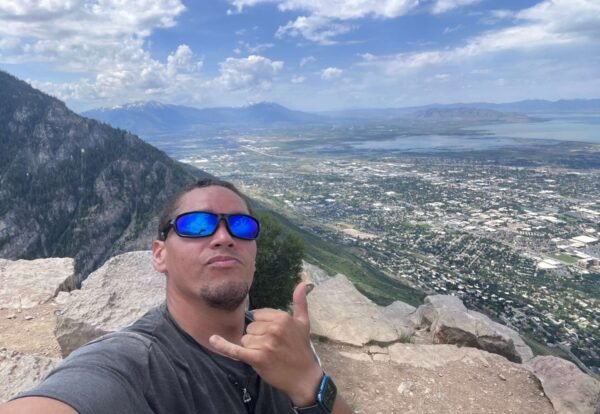 Hiking Kyhv Peak Trail in Uinta-Wasatch-Cache National Forest