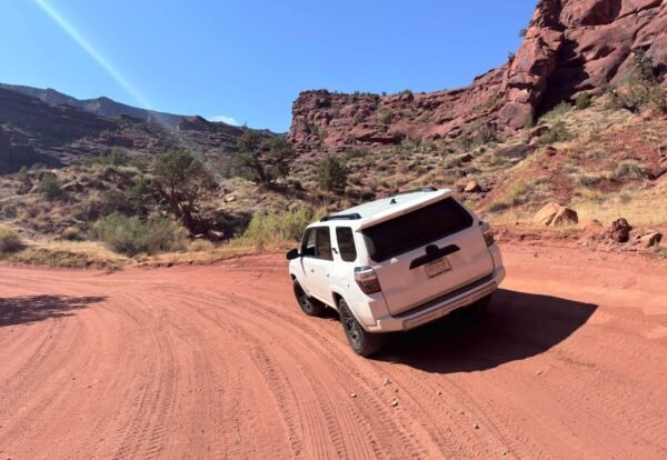 Off-Roading Guide to Onion Creek Trail near Moab, Utah