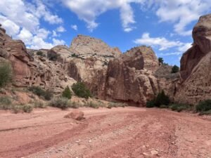 A Guide to Hiking the Grand Wash Trail in Capitol Reef National Park, Utah
