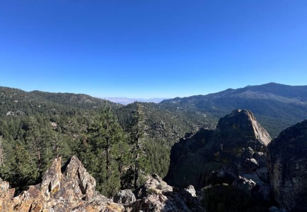 A Guide to Hiking Castle Rock in Lake Tahoe Basin