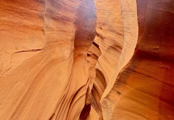 The Ultimate Guide to Hiking Leprechaun Canyon Near Hanksville, Utah