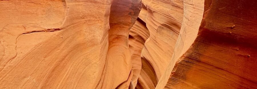 The Ultimate Guide to Hiking Leprechaun Canyon Near Hanksville, Utah