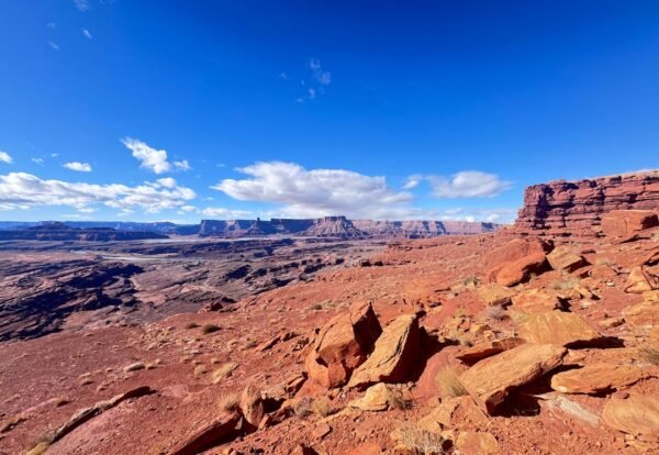 Off-Roading Hurrah Pass: A Scenic Adventure Near Moab