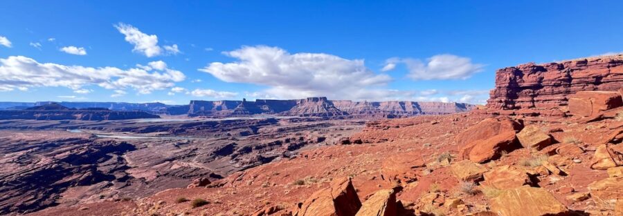 Off-Roading Hurrah Pass: A Scenic Adventure Near Moab
