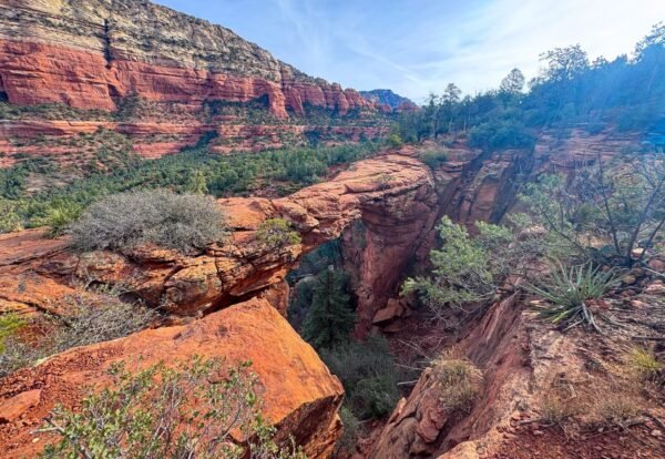 Hiking Devil’s Bridge via Dry Creek Road in Sedona