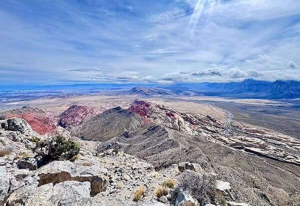 Views along Turtlehead Peak Trail in Red Rock Canyon, Red Rock Canyon &#