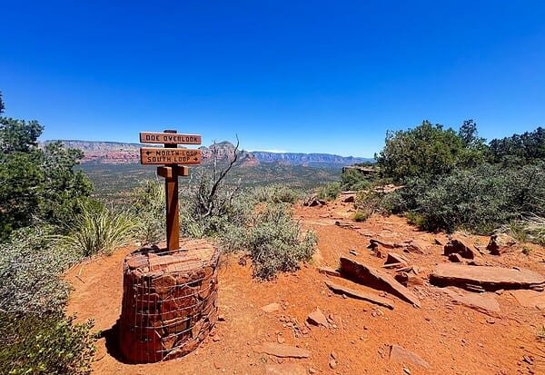 Golden hour glow on Sedona red rocks from Doe Mountain
