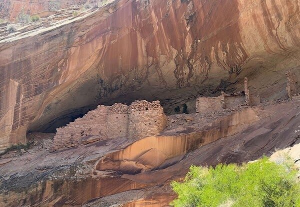 Scenic view along Monarch Cave via Comb Ridge, Bears Ears National Monument, Bluff